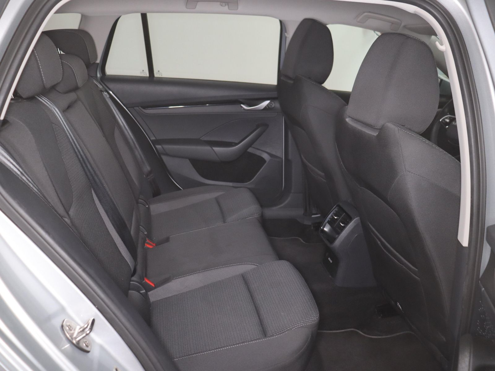 Skoda Octavia Combi Selection 2.0TDI 297,-ohne Anzahlu foto 12