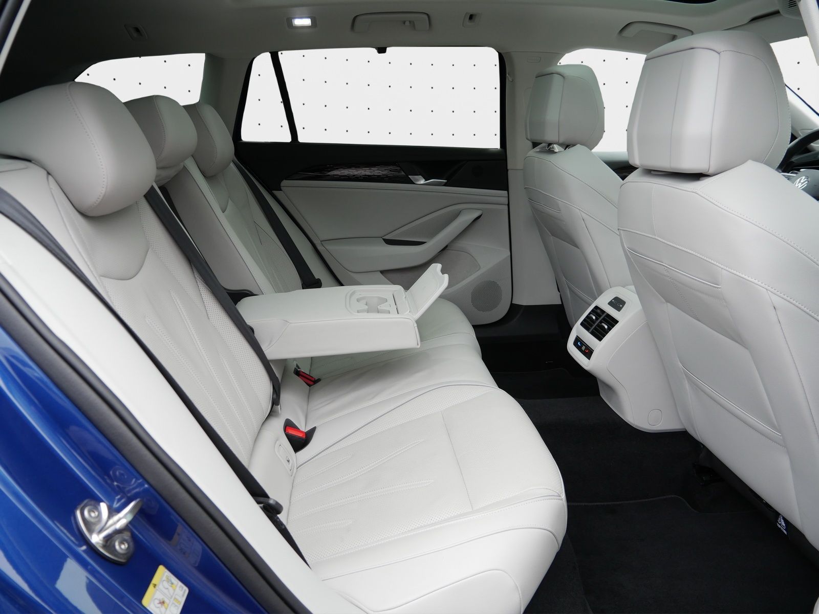 Volkswagen Passat Variant - Bild 16