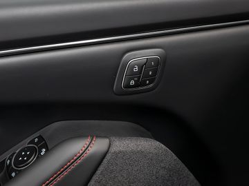 Ford Mustang Mach-E P.-Dach Digitales Cockpit Leder