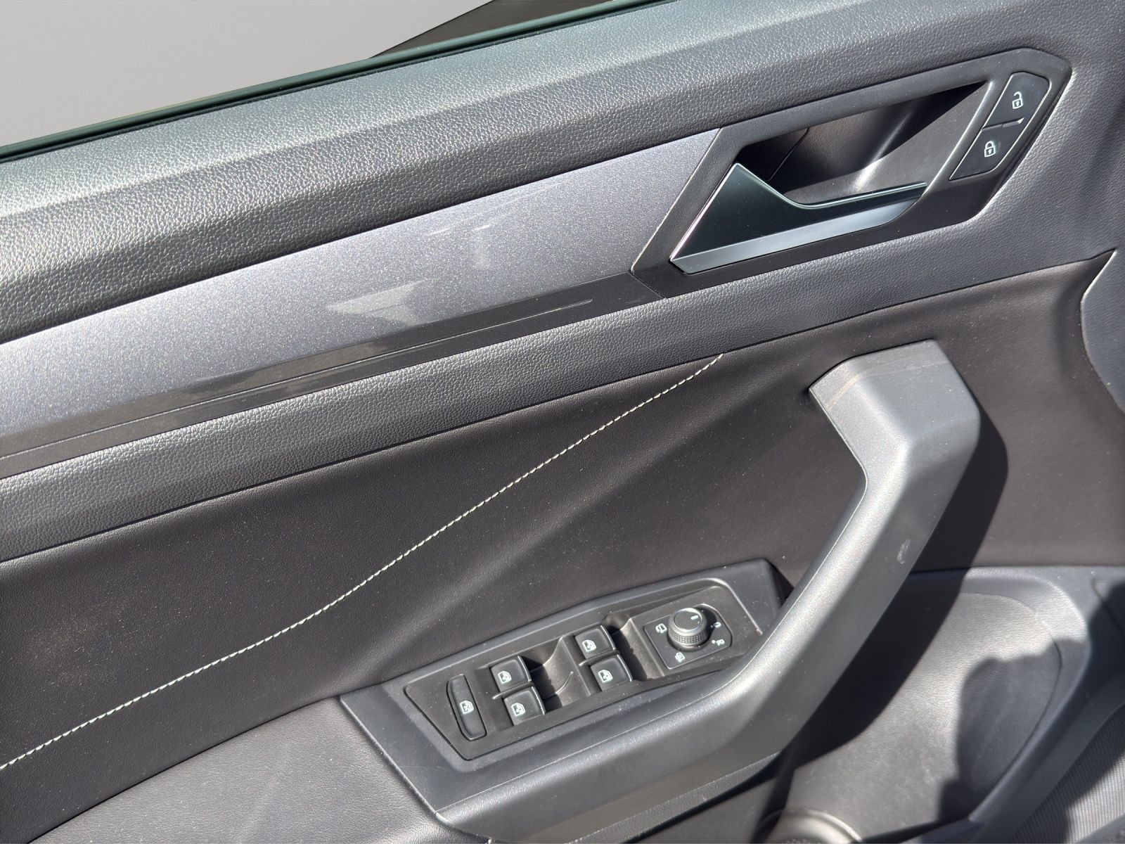 Volkswagen T-Roc - Bild 13