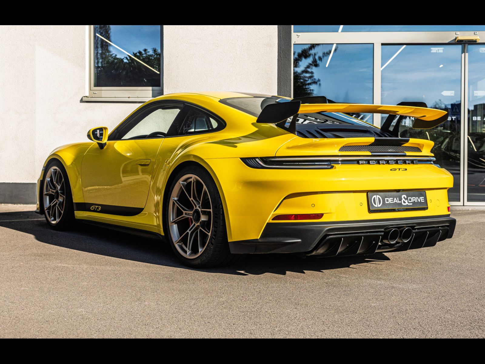 Porsche 911 992.1 GT3 PDK°PPF°RACING YELLOW°LIFT°KAM°18W imagem 3