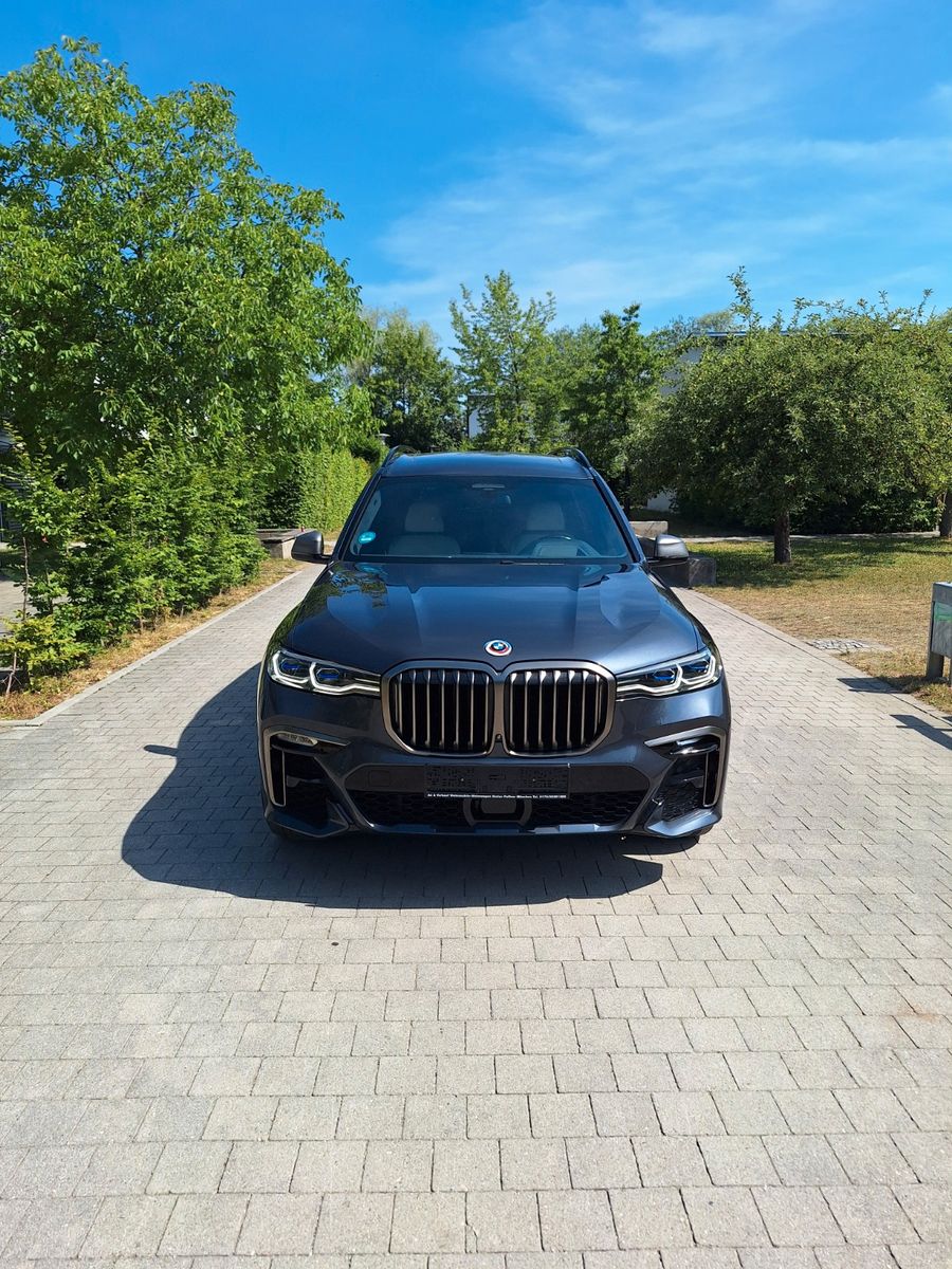 BMW X7 M50 M50i -
