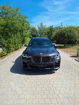BMW X7 M50 M50i - - BMW X7 M50 aus 2020