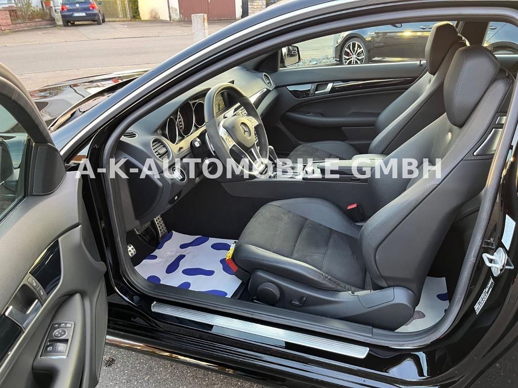 Mercedes-Benz C 63 AMG