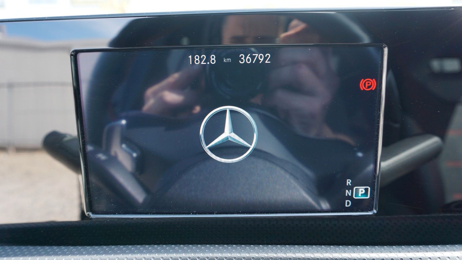 Fahrzeugabbildung Mercedes-Benz A 200 AMG Line,Navi, Keyless,Night-Pak,Panorama