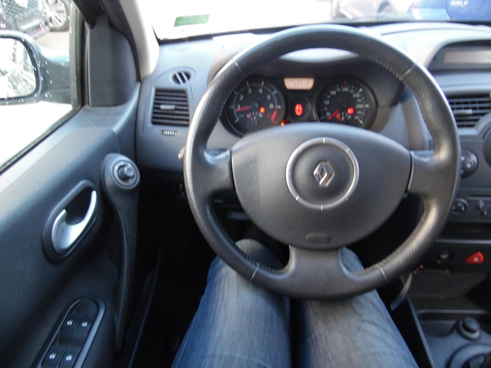 Renault Megane 2009 — photo 6