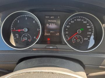 Volkswagen Golf - 12