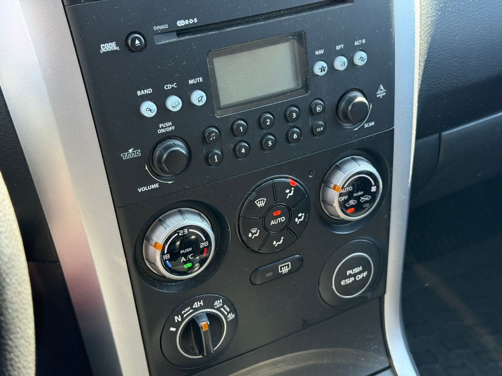 Fahrzeugabbildung Suzuki Grand Vitara 1.9 DDIS Comfort AHK Klimaaut PDC