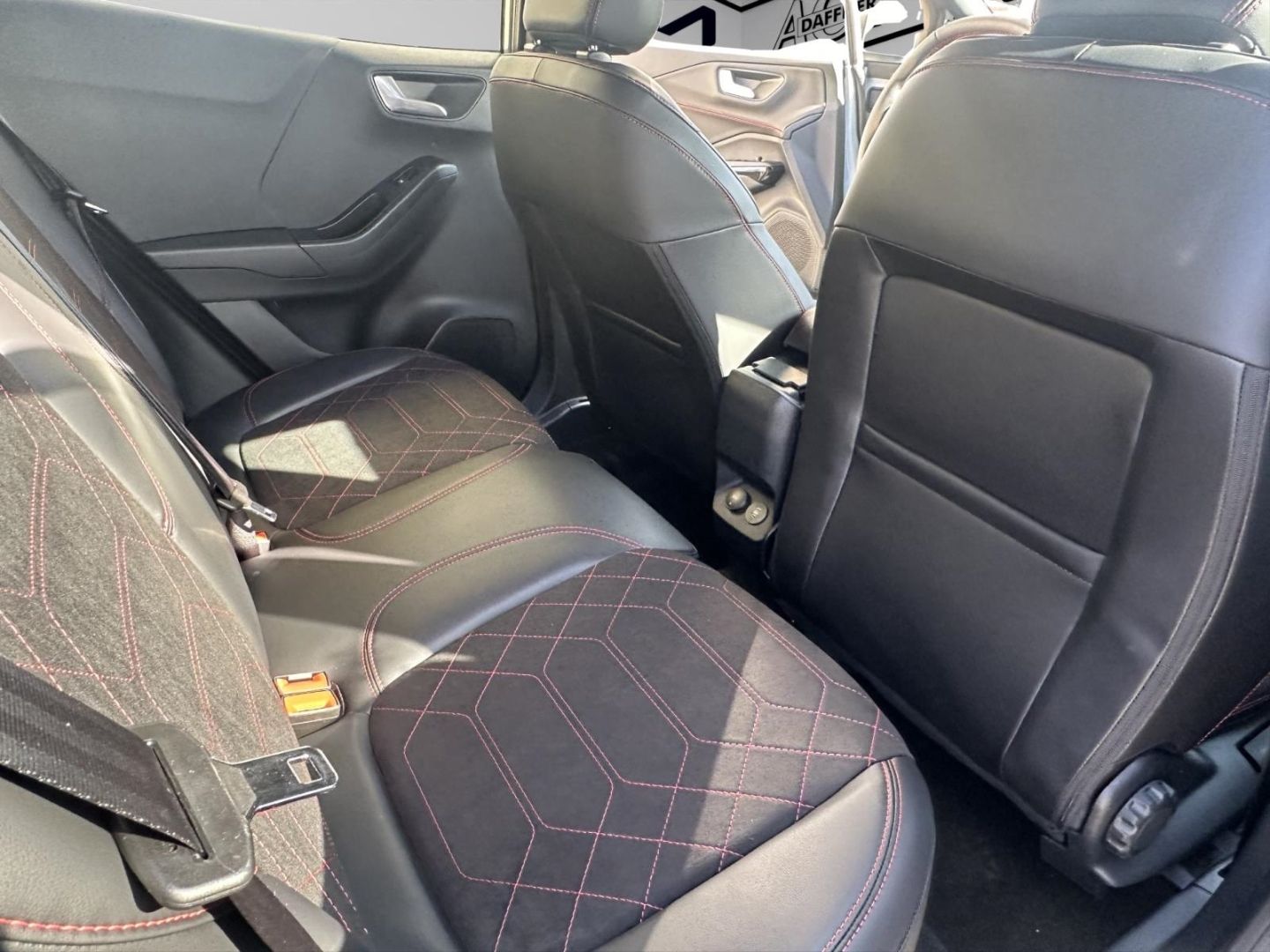 Fahrzeugabbildung Ford Puma ST-Line X Navi B&O LED El. Heckklappe