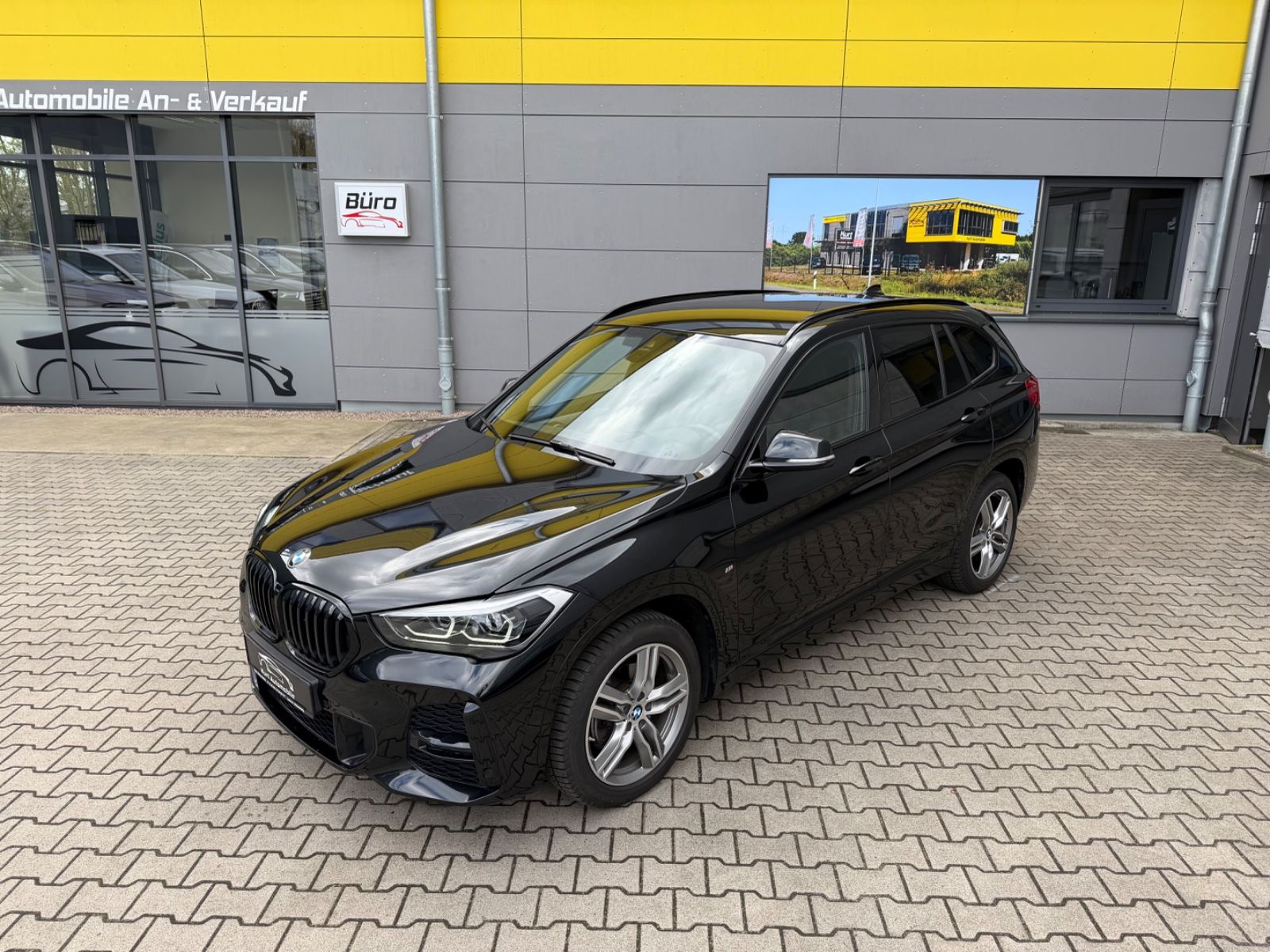 BMW X1 sDrive 18 d/M SPORTPAKET/LED/KAMERA/LEDER/AUT foto 1