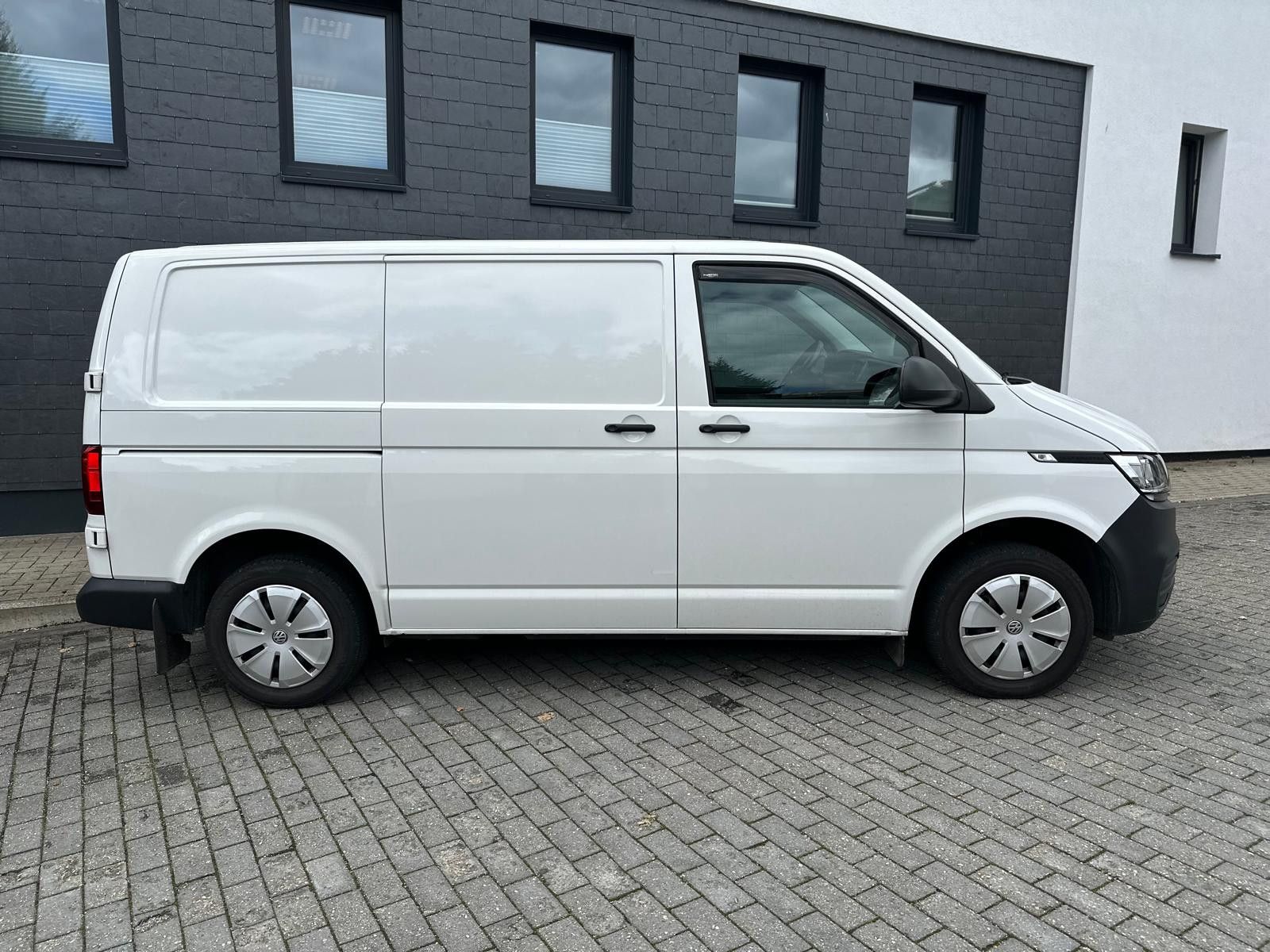 Volkswagen T6 Transporter imagem 3
