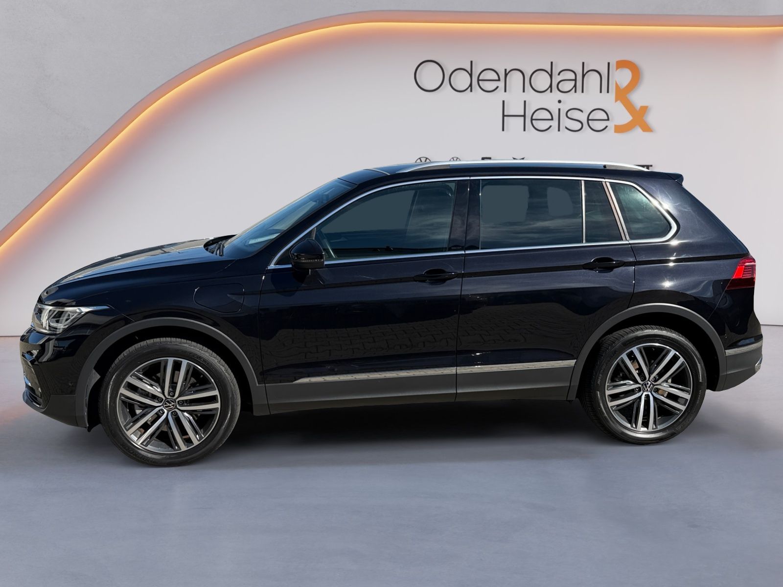 Volkswagen Tiguan Elegance 1.4 eHybrid OPF DSG KAMERA / NAV imagem 2