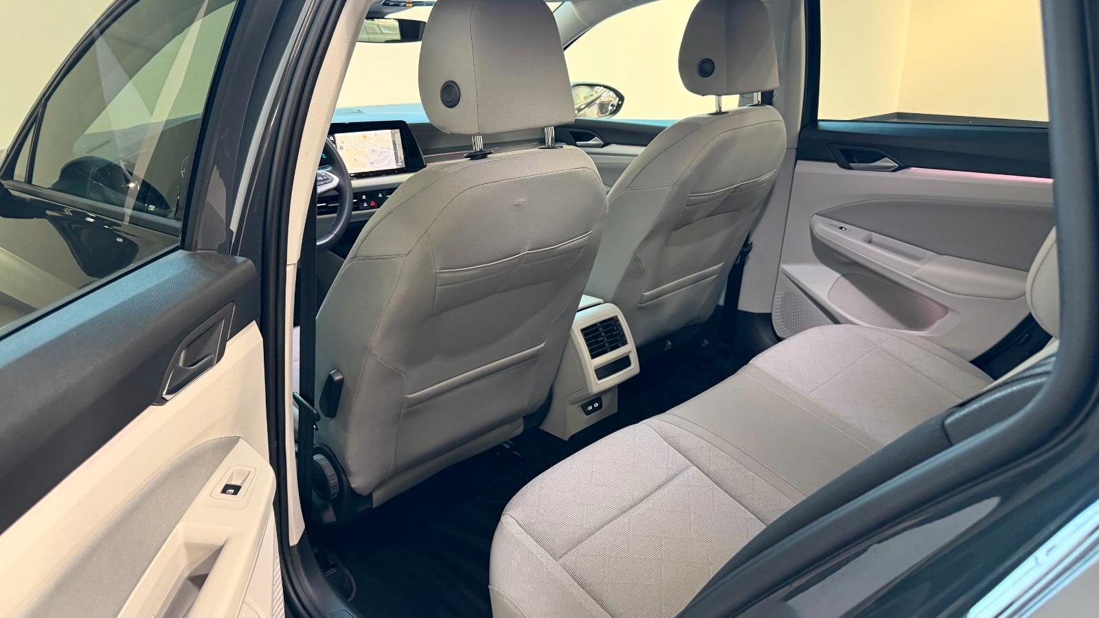 Volkswagen Golf VIII Variant Life AHK-KAM-KESSY-ACC-SIDE, миниатюра 21
