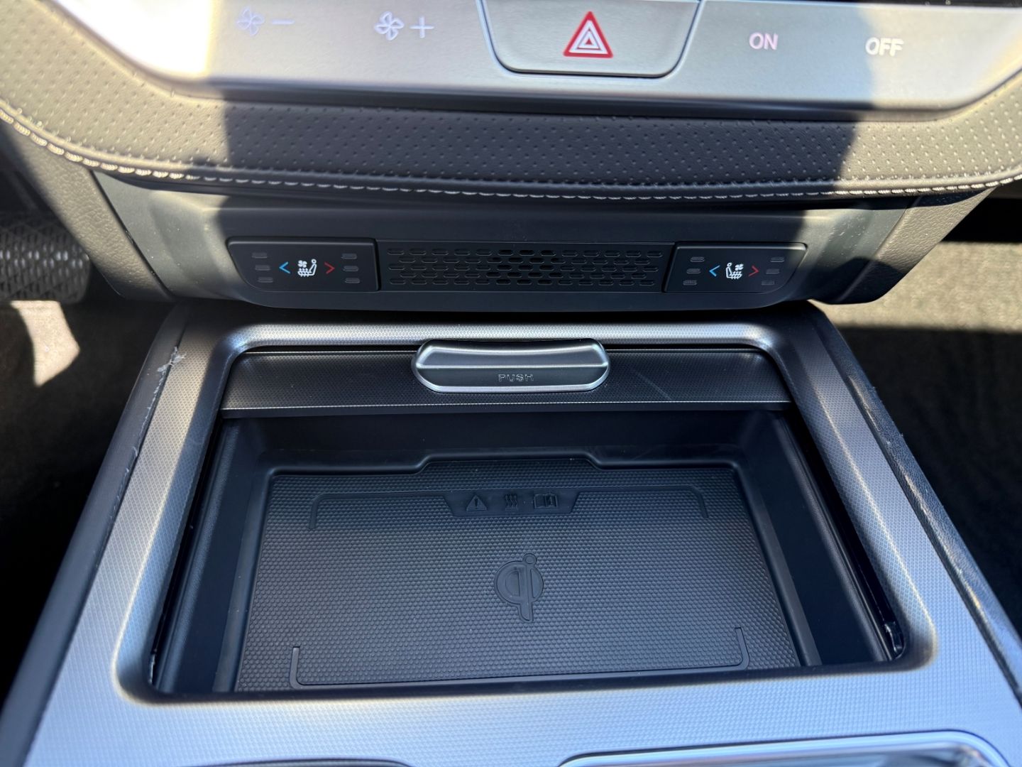 Fahrzeugabbildung KGM Rexton Lux 2.2 4WD Leder 360 Kamera