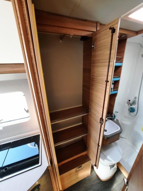 Fahrzeugabbildung Weinsberg CaraLoft 550 MF Verfüg./Sparen Sie 26.857,- €