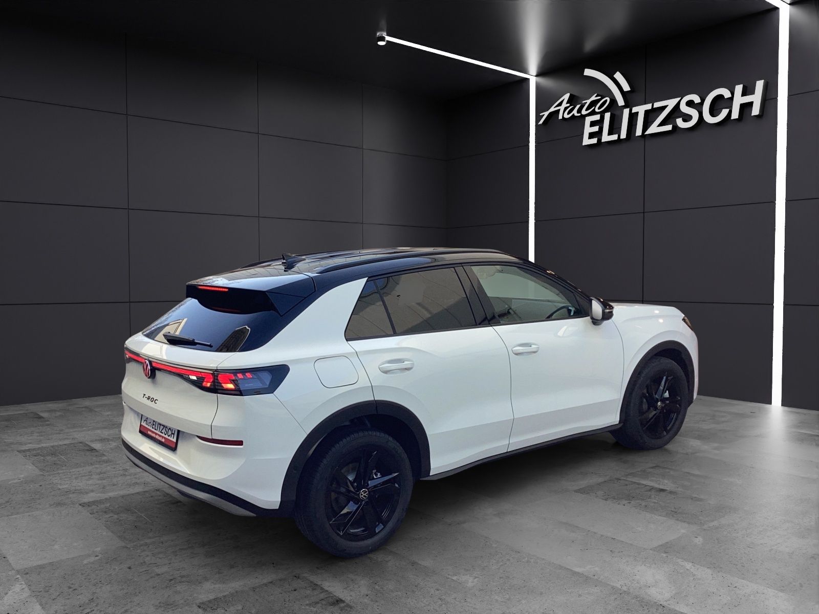Fahrzeugabbildung Volkswagen T-Roc Style eTSI DSG ACC LED+ SH HuD 360° Massag