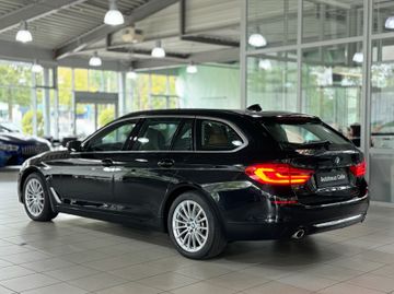 Fahrzeugabbildung BMW 520d xD  Luxury Line ACC Pano AHK HUD Kamera 360