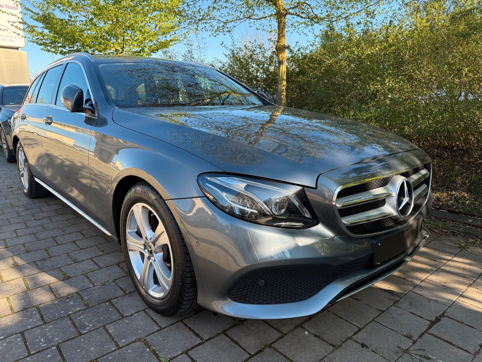 Mercedes E 220 - 1