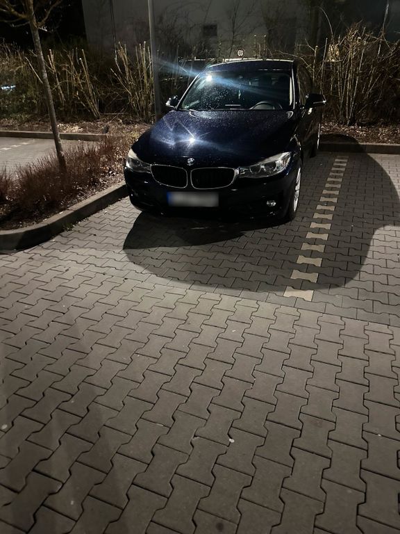 Image of BMW 320