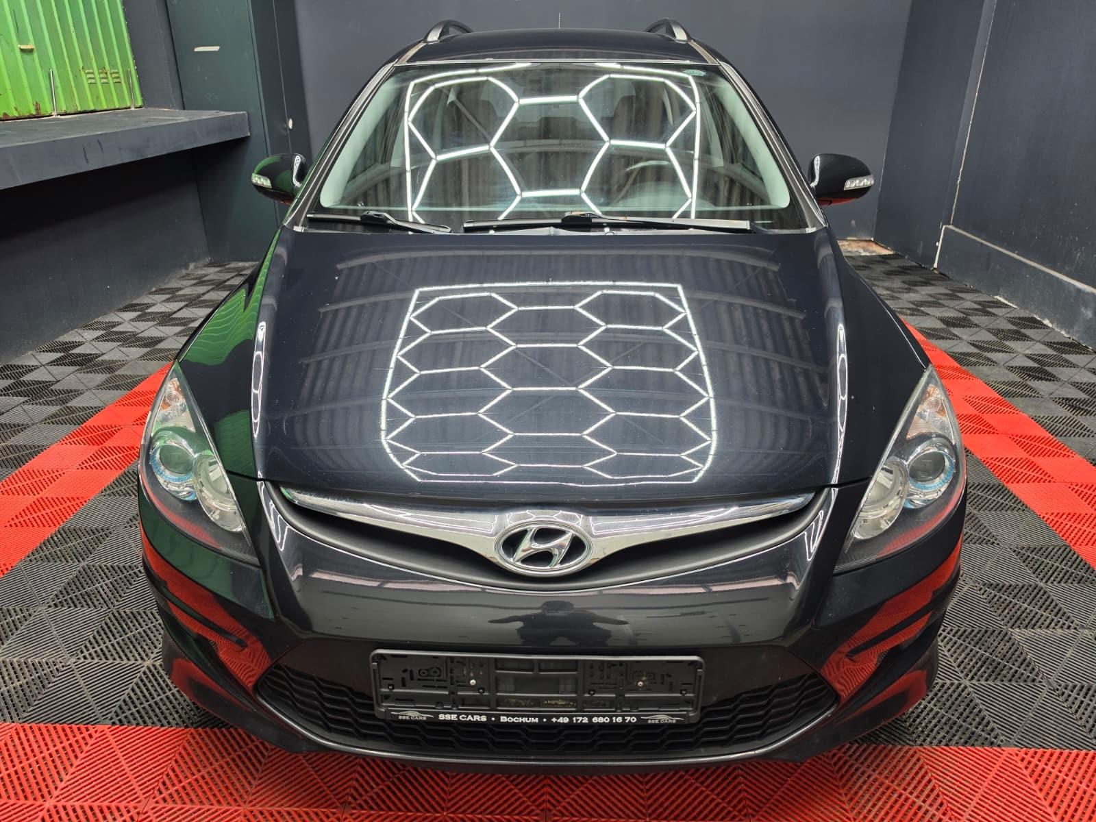 Hyundai i30 2011 — вигляд ззаду