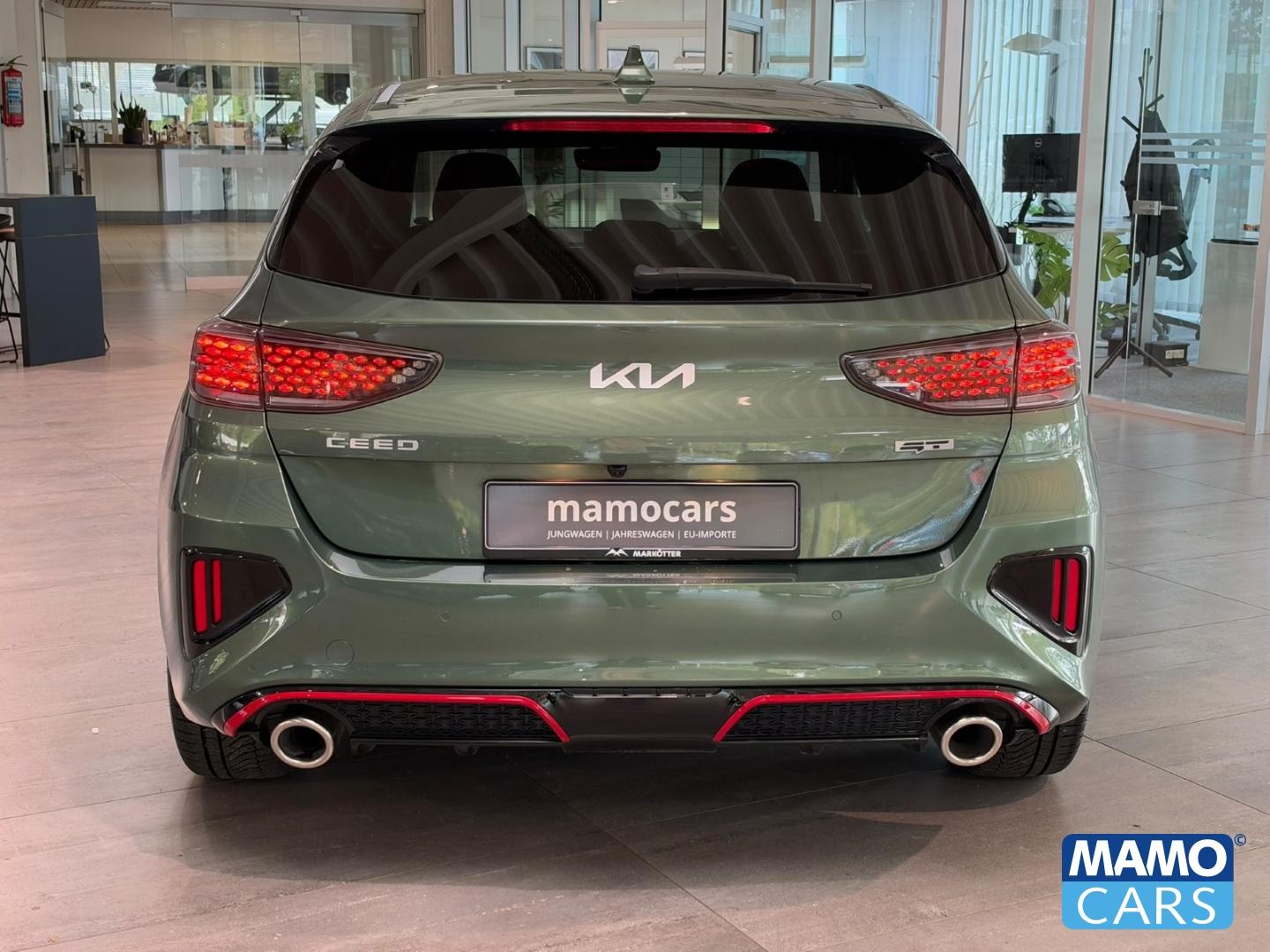 Kia Ceed GT 1.6 T-GDI ACC/BLIS/JBL/4xSHZ/LHZ/CAM/MEM