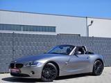 BMW Z4 Roadster 2.2i Original - BMW Z4 aus 2005: Cabrio