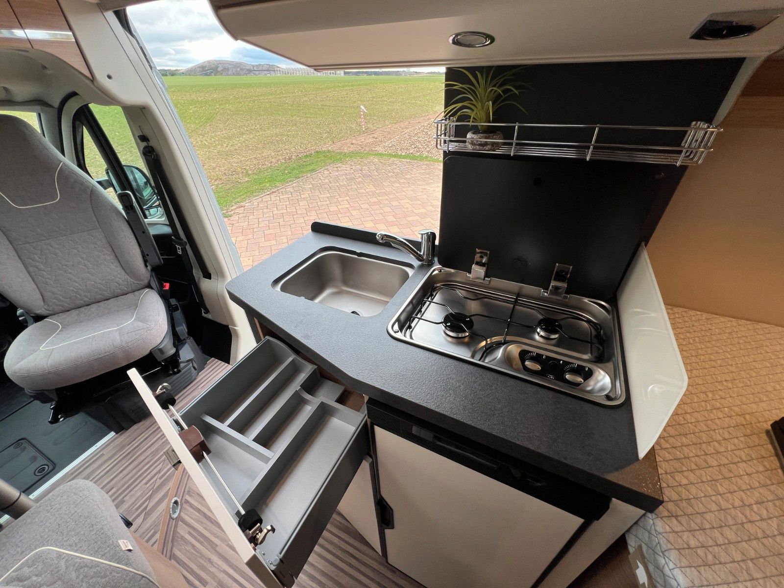 Fahrzeugabbildung Malibu Van compact 600 LE