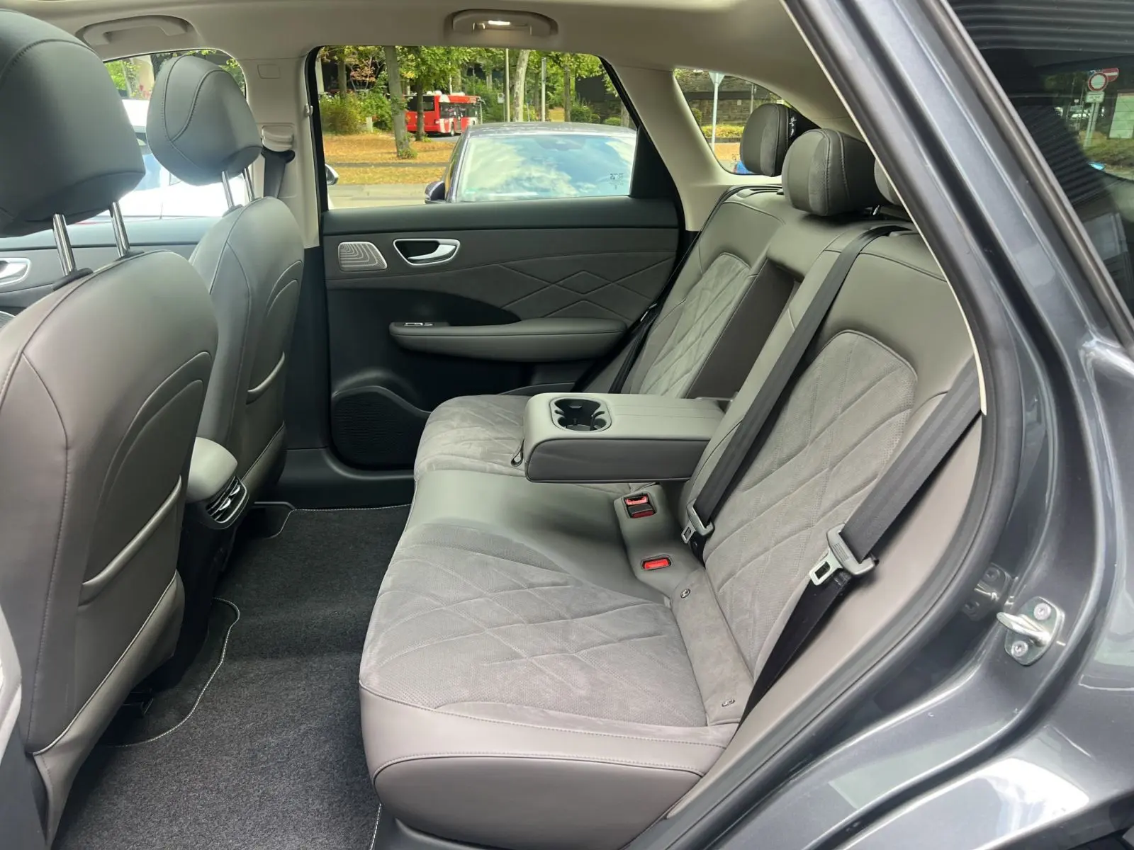 MGS6 EV LUXURY AWD LED NAVI 360 GRAD KAMERA PDC