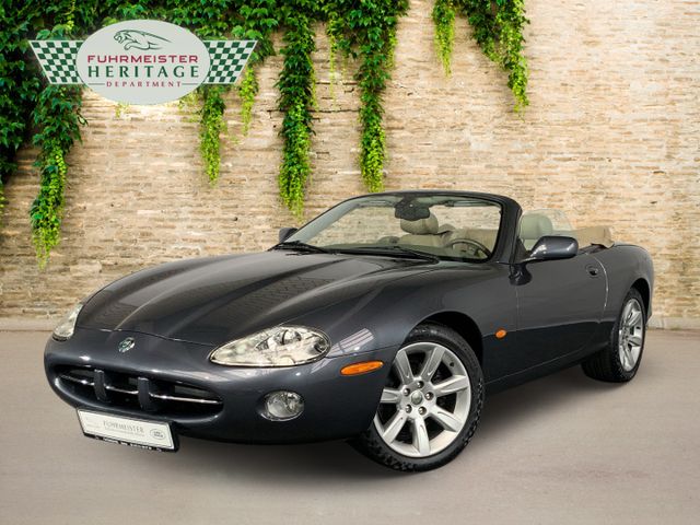 Jaguar XK8 Convertible 2 Hand Sehr gepfelgt