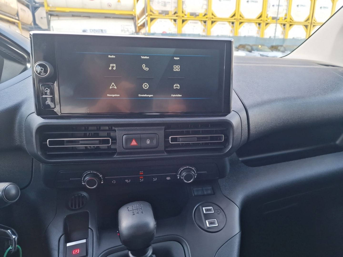 Fahrzeugabbildung Peugeot Partner BlueHDi 130 L1H1 M VOLL-LED DAB+ RFK ACC