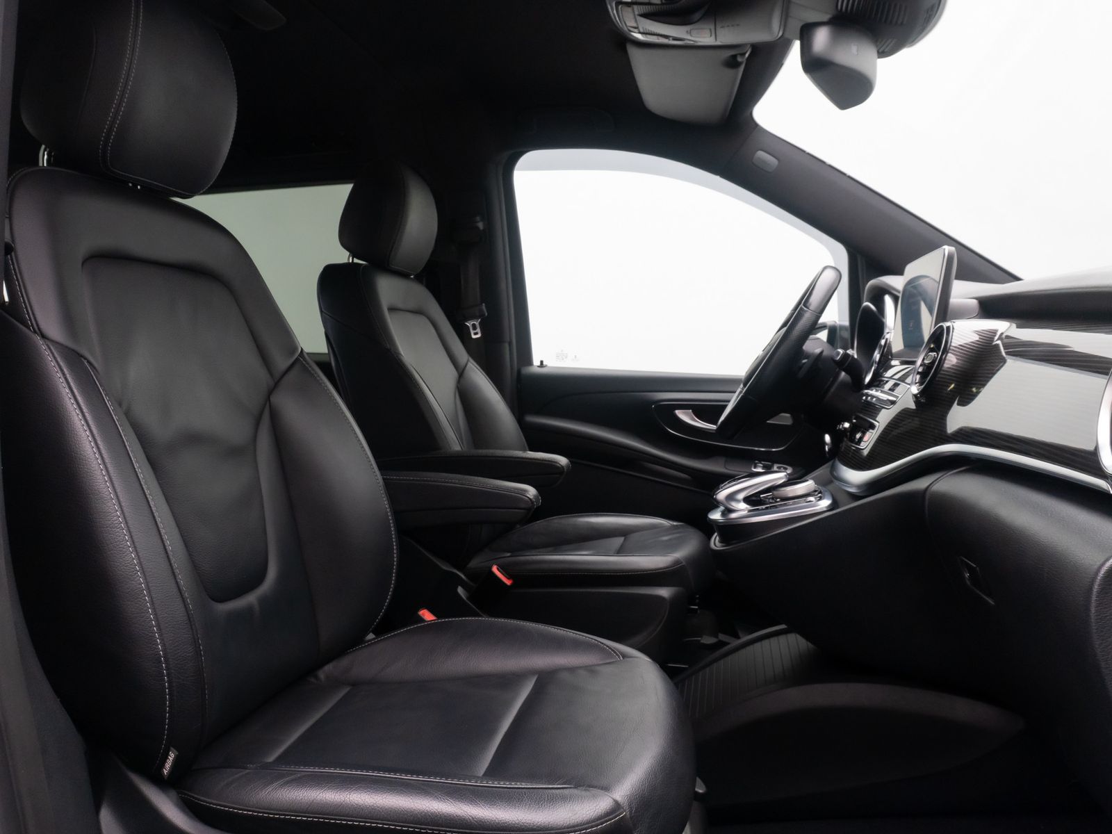 Fahrzeugabbildung Mercedes-Benz V 250 ACC Kamera Burmester AHK TischPaket 19Zoll
