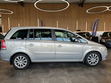 MYAUTOCENTER – Gebraucht- und Jahreswagen mit Werkstattservice in Pfaffenhofen Opel Zafira B Edition*Isofix*Klima*CD-Player*7-Sitzer