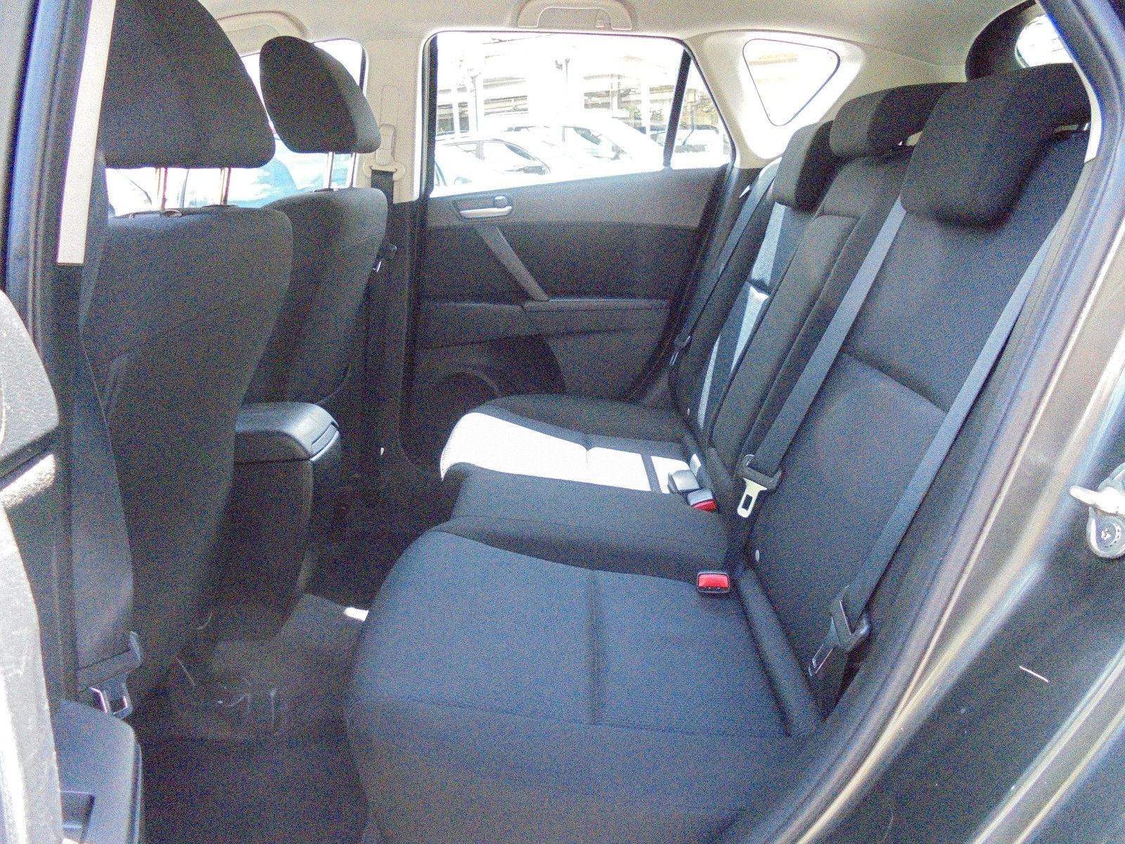 Fahrzeugabbildung Mazda 3 Lim. Exclusive-Line Automatik/Klima/Shz/PDC/