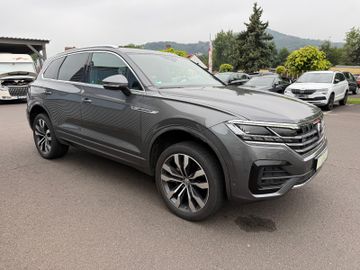 Volkswagen Touareg R-Line 4Motion+AHK+AWS+StHz+HUD+MEM+LED+