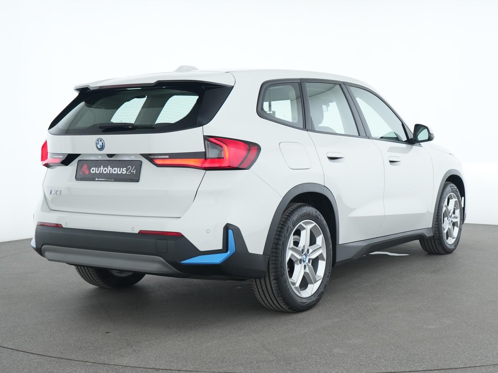 BMW iX1 xDrive30 Navi PDC Siitz&Lenkrhzg., миниатюра 5