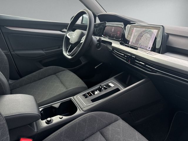 Golf VIII 2.0 TDI DSG LED+NAVI+RFK+ACC+SIHZ+PDC+