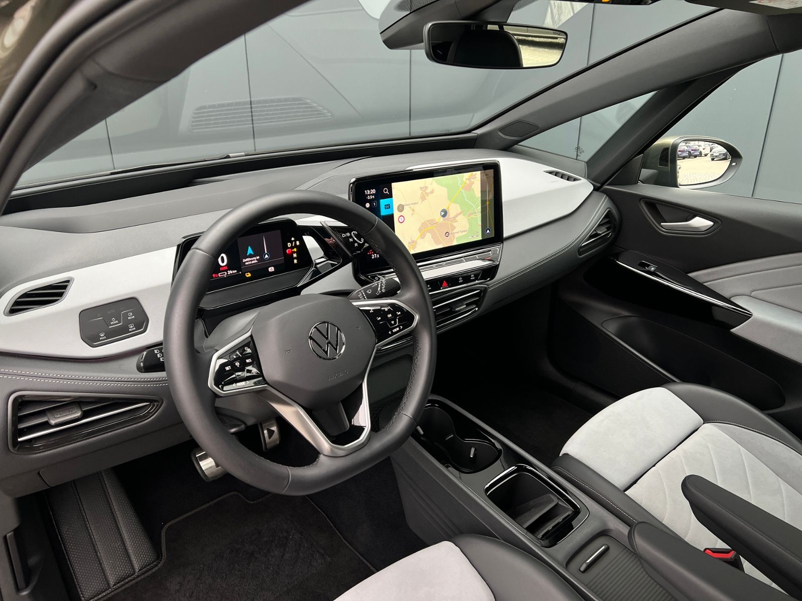 Fahrzeugabbildung Volkswagen ID.3 Pro 150 kW *Navi, Head Up, 360 Grad Kamera*