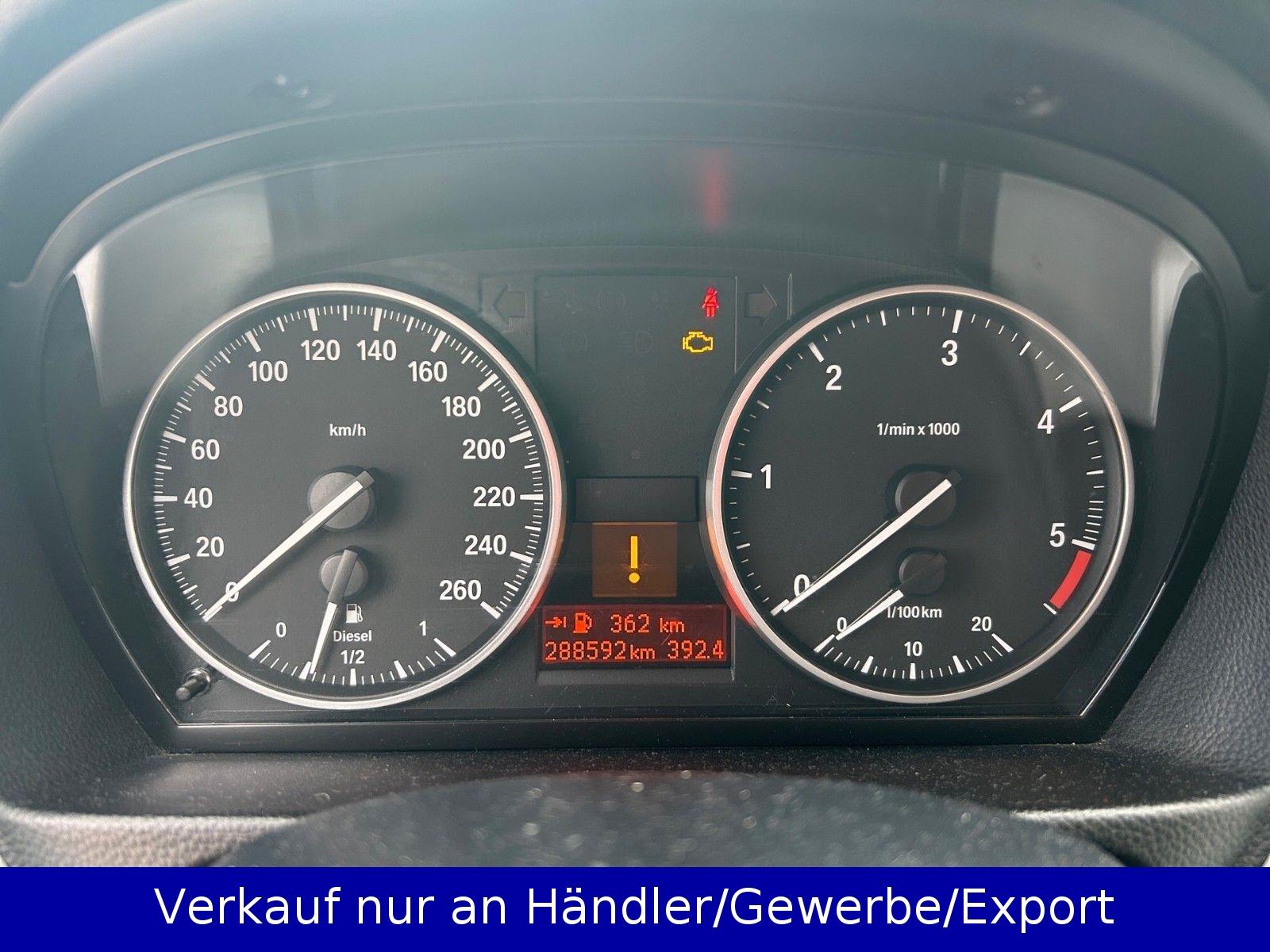 BMW 320 2011 — photo 10