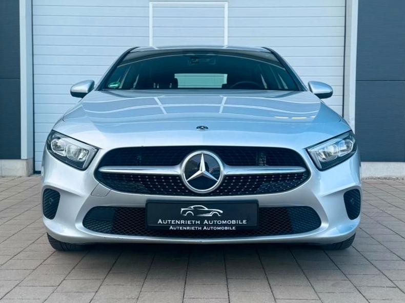 Mercedes-Benz A 220 SITZHEIZUNG/NAVI-PREMIUM/VIRTUAL COCKPIT