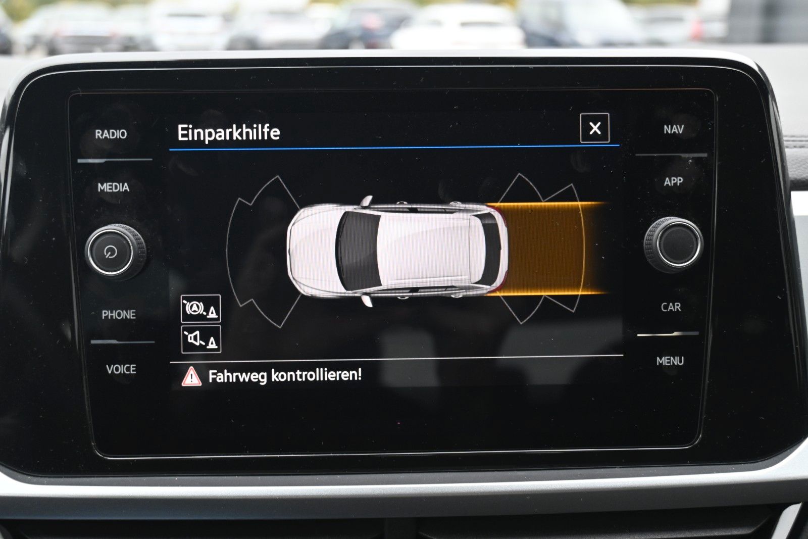 Fahrzeugabbildung Volkswagen T-Roc 1.5 TSI DSG Life*DAB*PDC*AppleCarPlay*SHZG