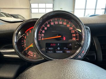 MYAUTOCENTER – Gebraucht- und Jahreswagen mit Werkstattservice in Pfaffenhofen MINI Mini 5-trg. Cooper D *Navi*Pano*