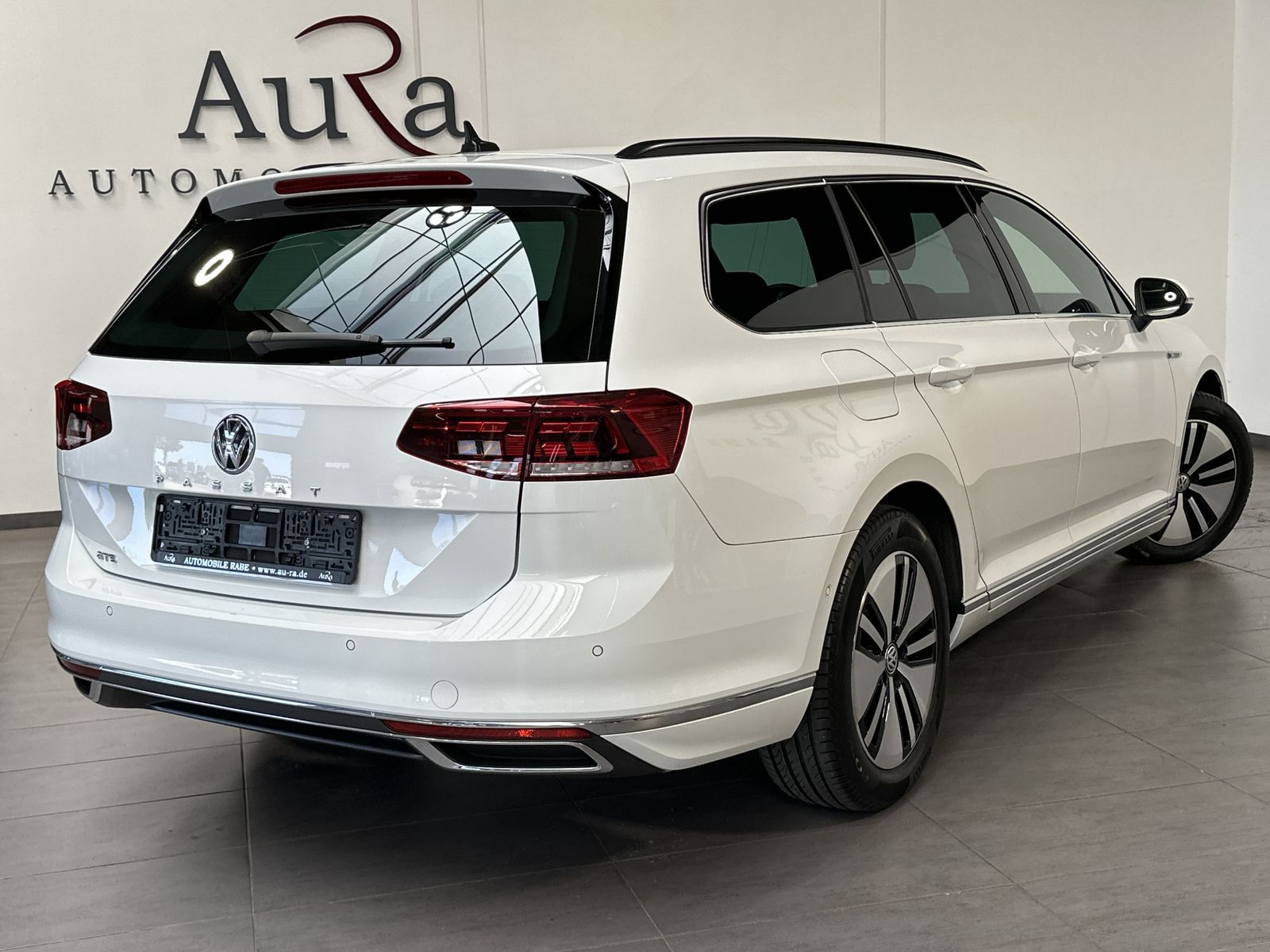 Fahrzeugabbildung Volkswagen Passat Variant 1.4 TSI DSG GTE NAV+LED+AHK+VCOCK