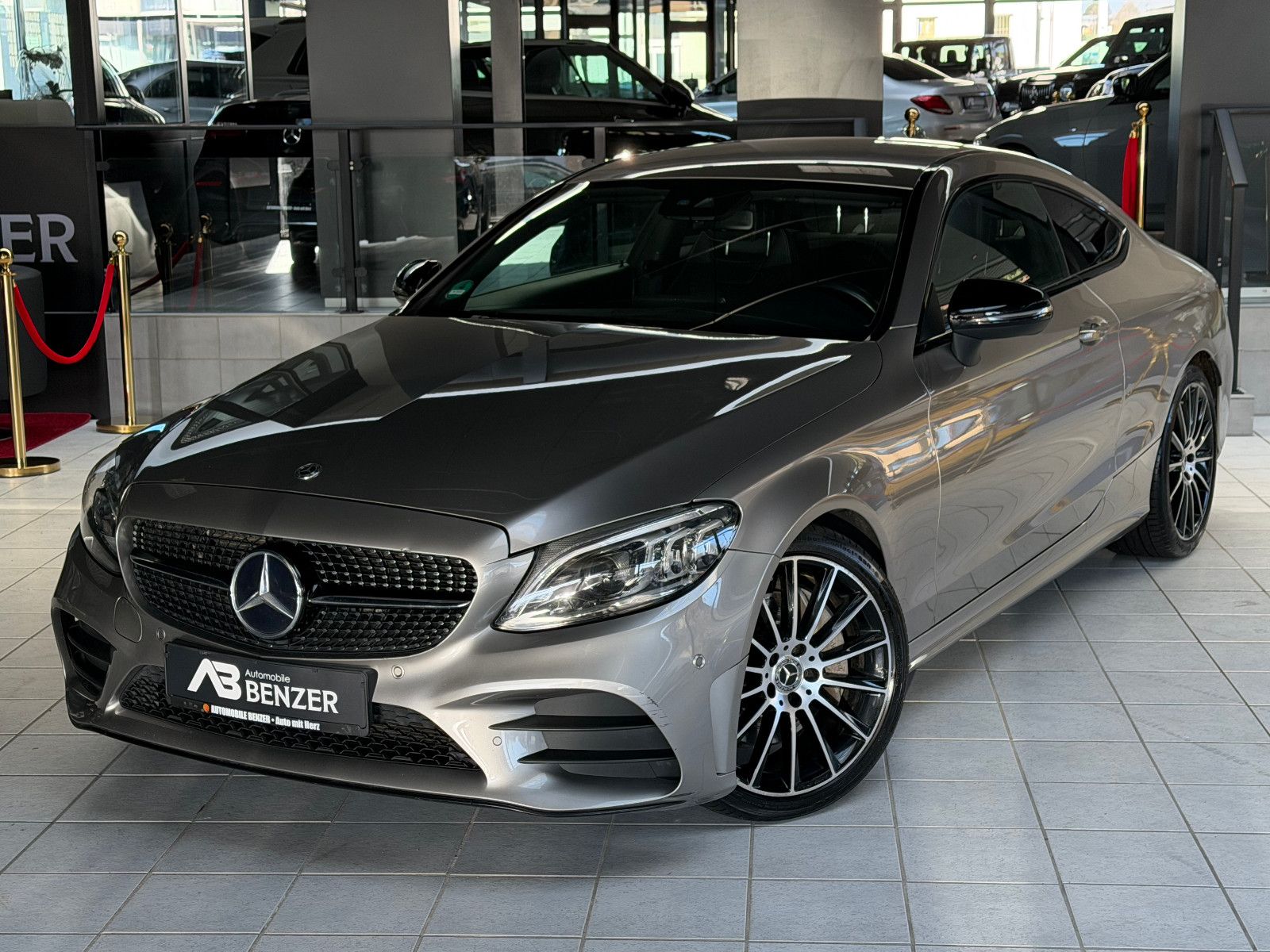 Fahrzeugabbildung Mercedes-Benz C 300 Coupe /AMG/VIRTUAL/MBUX/AMBIENTE/KAMERA