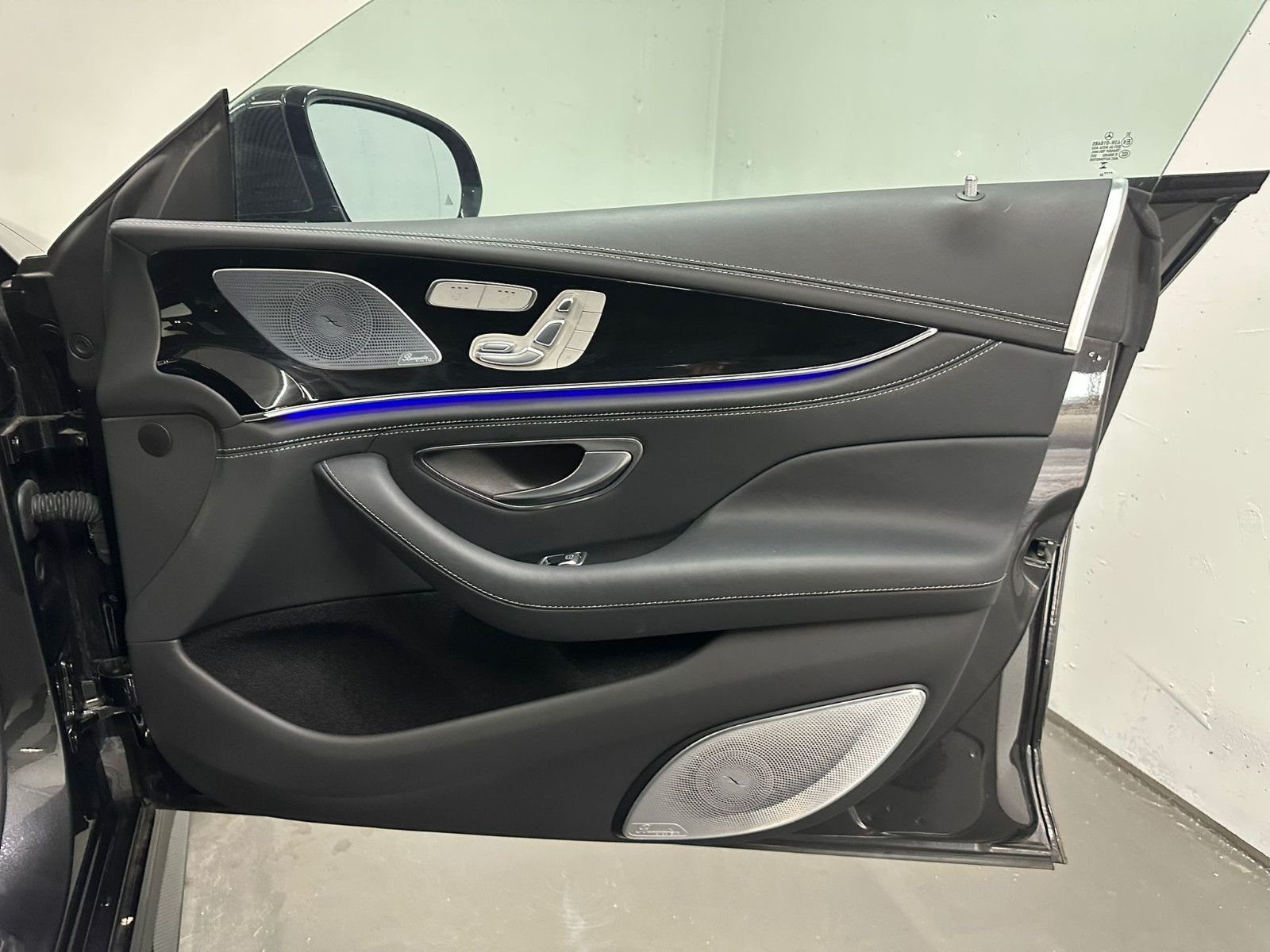 Fahrzeugabbildung Mercedes-Benz GT 63  S E Performance *SHD*CARBON HECKS*HEADUP*