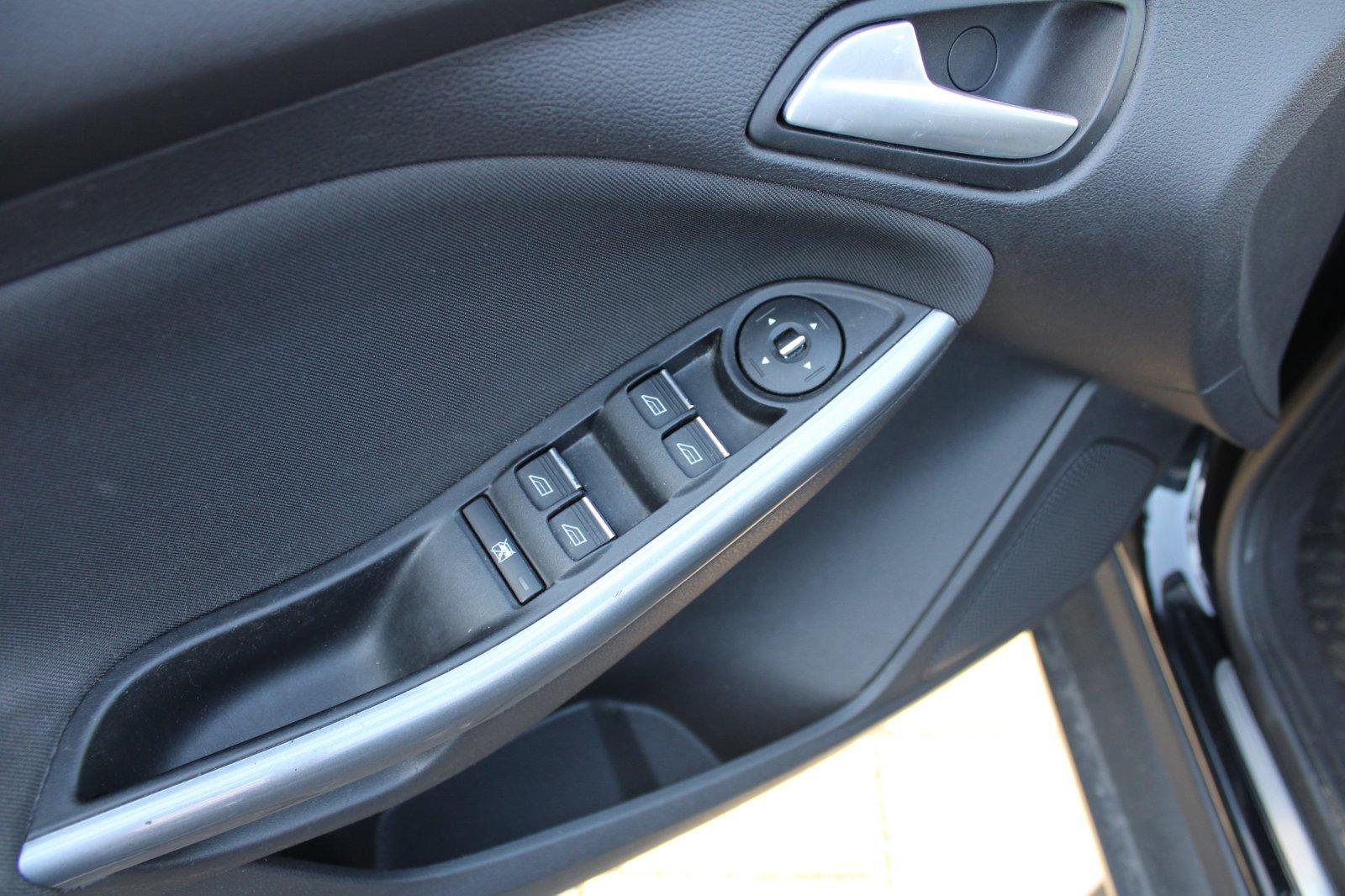 Ford Focus 2013 — photo 5