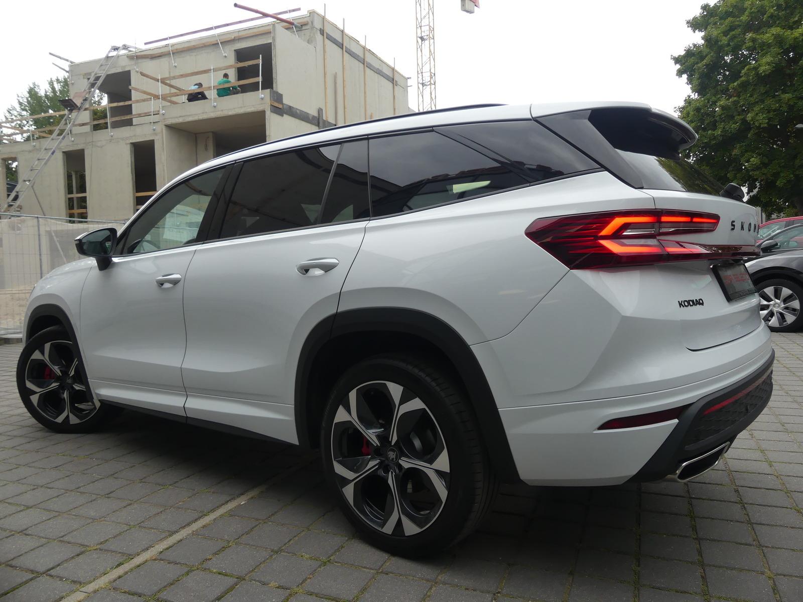 Skoda Kodiaq 2.0 TSI 195 kW 4x4 RS MATRIX/ACC/KAM/20''
