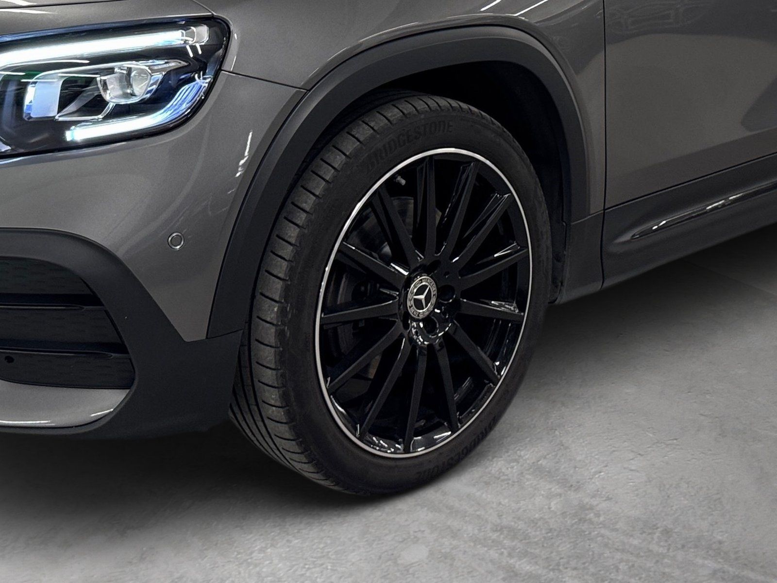 Fahrzeugabbildung Mercedes-Benz GLB 220 d 4M AMG*AHK*Distro*Totwink*LED*Kamera*