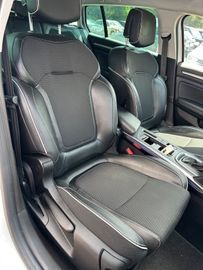 Bild 17 Renault Megane IV Grandtour BOSE-Edition