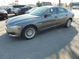 Jaguar XF Prestige 2.0 D AWD NAVI Bi-Xenon - Jaguar XF mit Diesel-Antrieb: 2.0