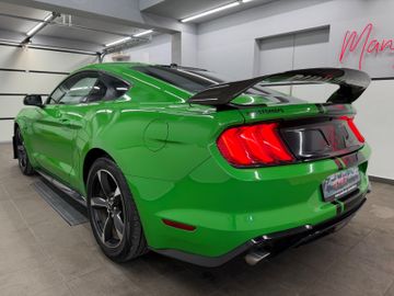 Ford Mustang - 5